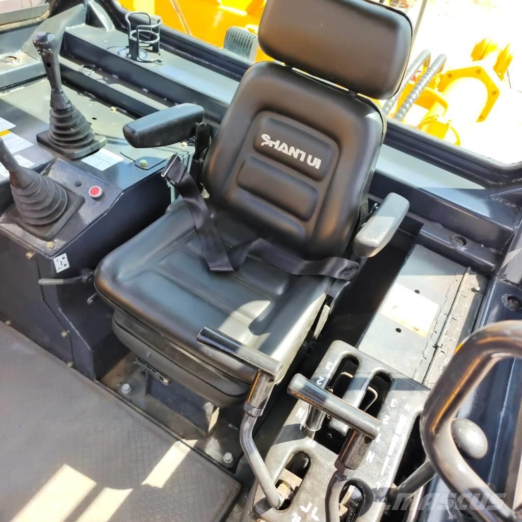 Shantui SD 32 Rupsdozers