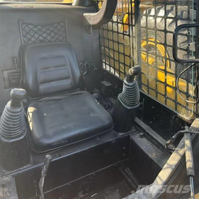 CAT 226 Schrankladers