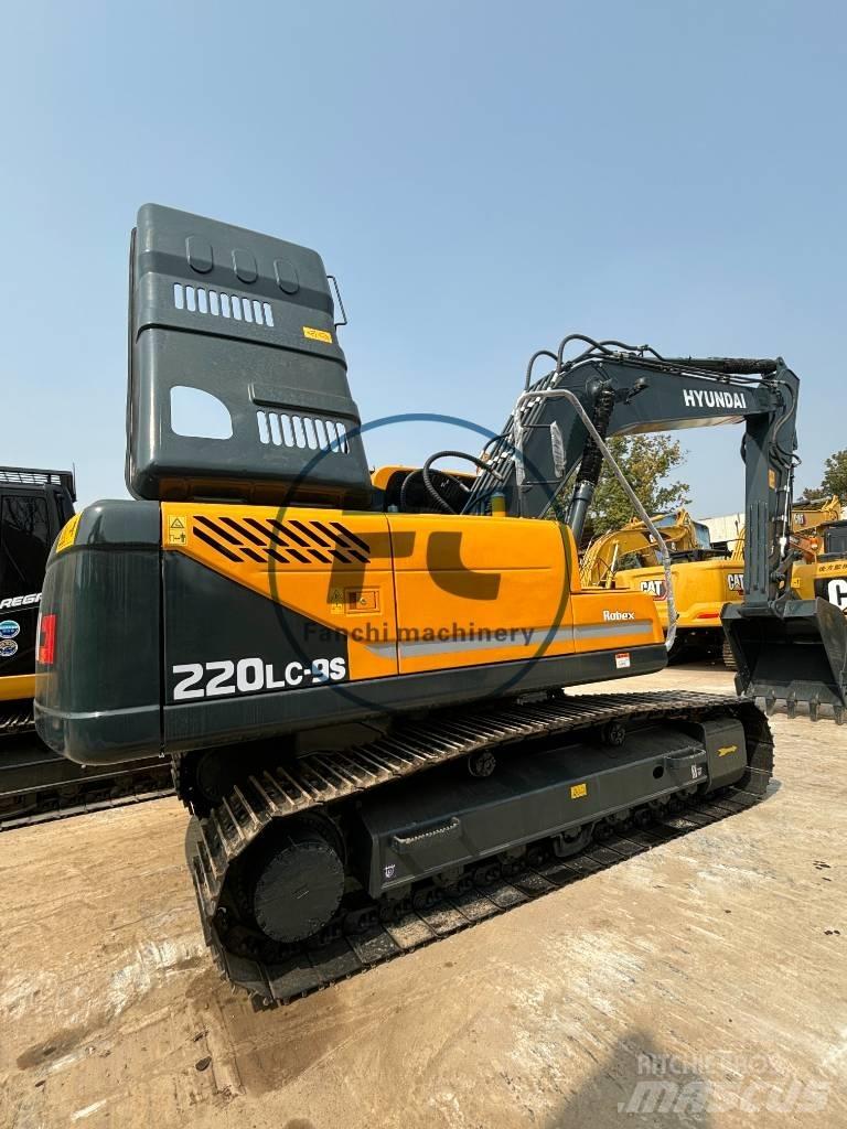 Hyundai 220LC Midigraafmachines 7t - 12t