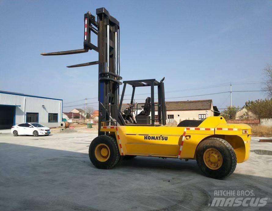 Komatsu FD200 Verreikers