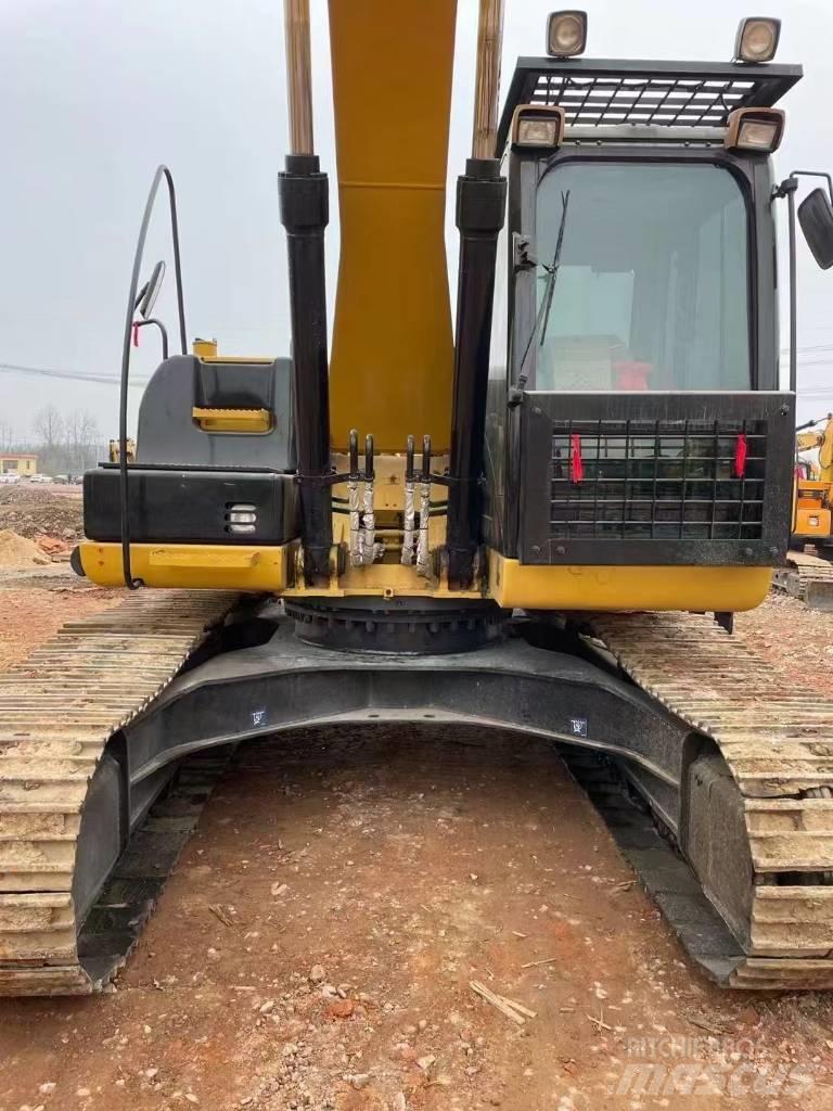 CAT 323 D L Rupsgraafmachines