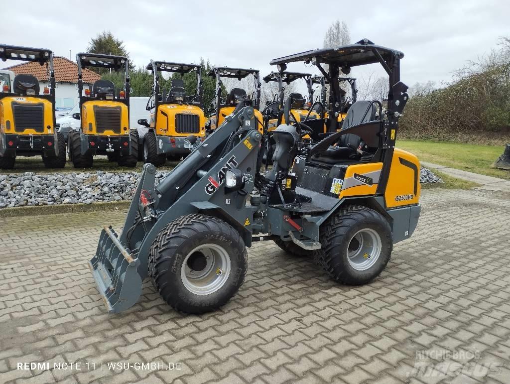 GiANT G2500 HD Voorladers en gravers