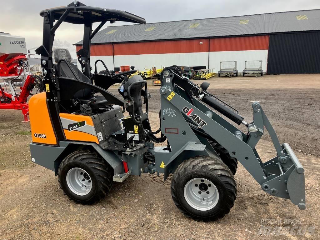 GiANT G 1500 Knik- en schrankladers