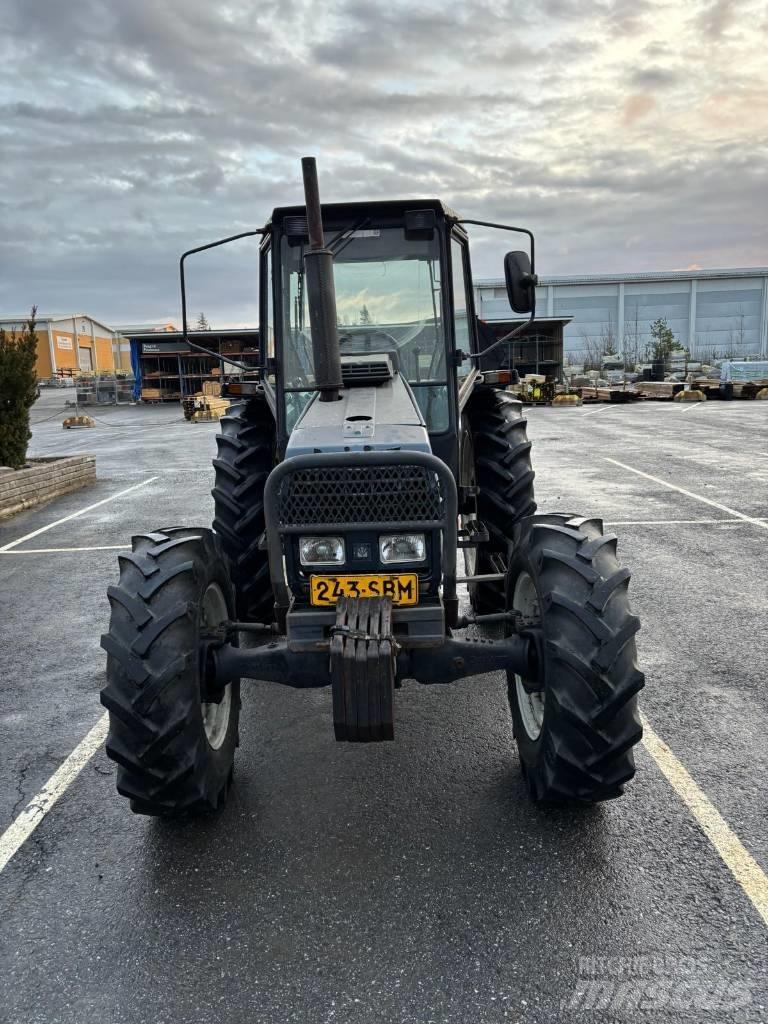 Valmet 565 Finlandia Tractoren