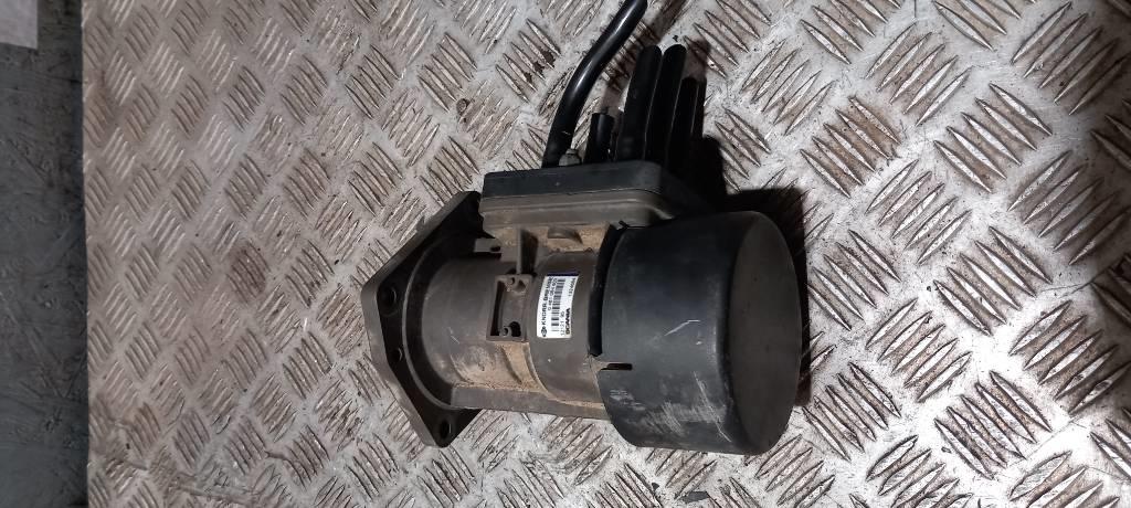 Scania R440  1324664 Remmen