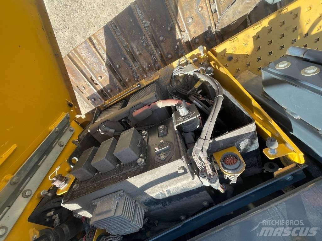 DEERE 700K Rupsdozers