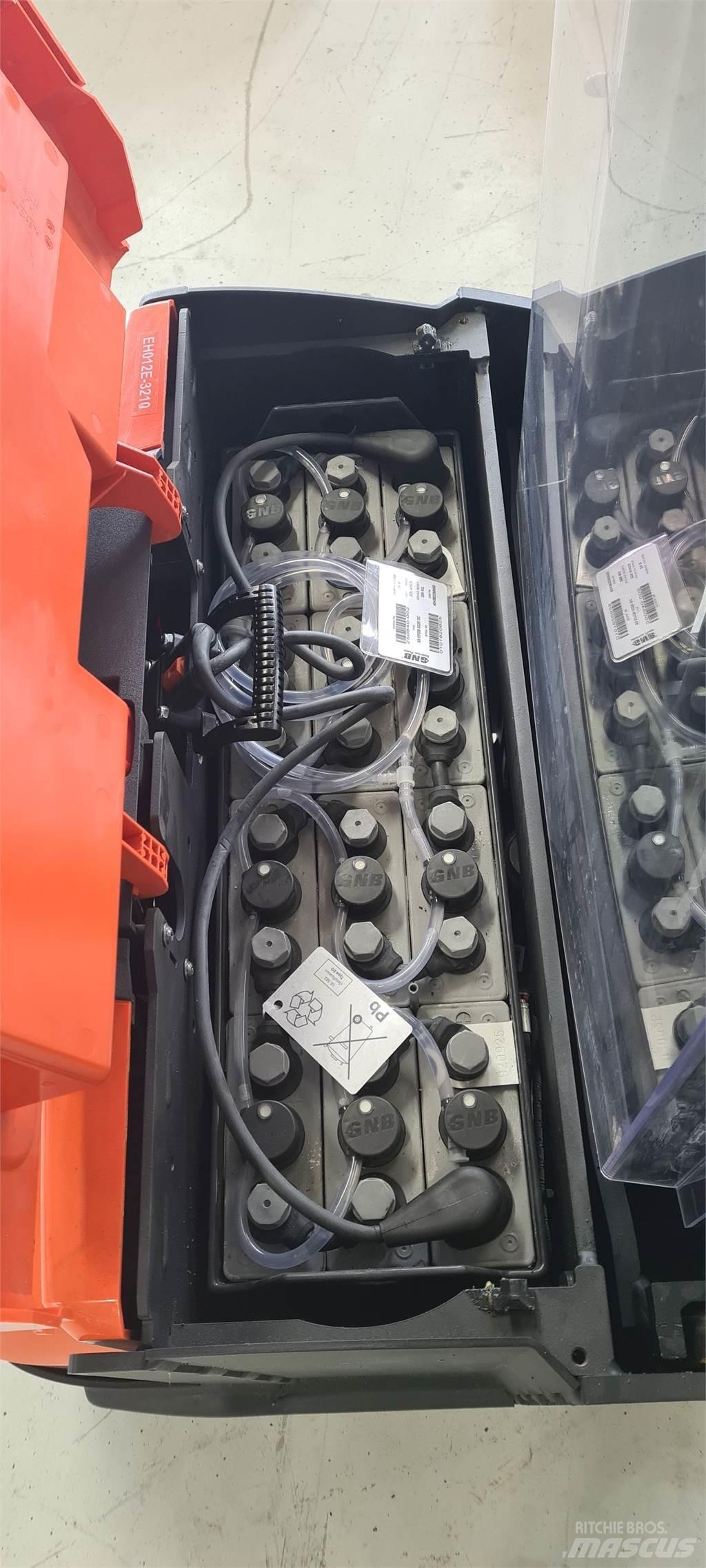 Toyota SWE120L Stapelaar meeloop