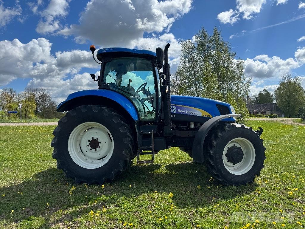 New Holland T 6070 Tractoren
