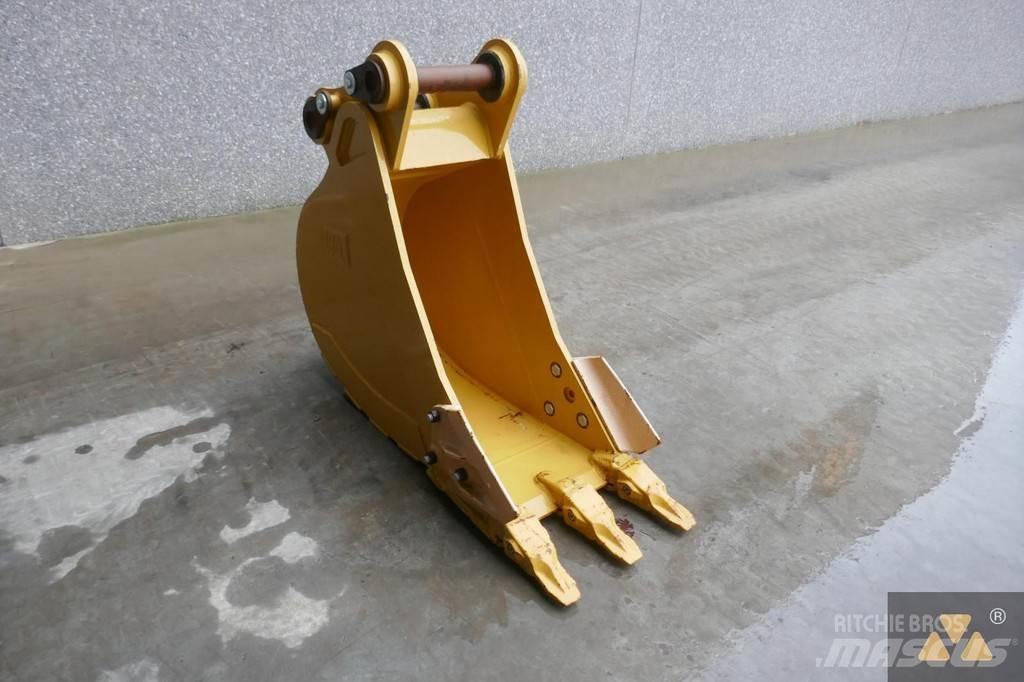 CAT 320 Bucket Bakken