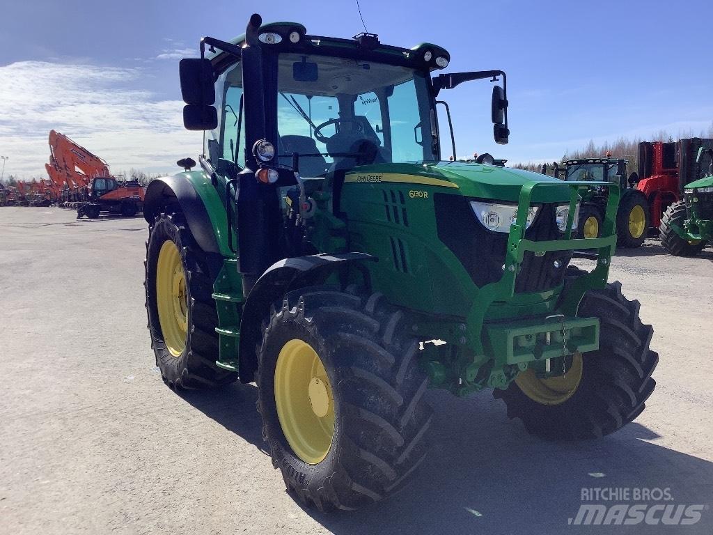 John Deere 6130R Tractoren