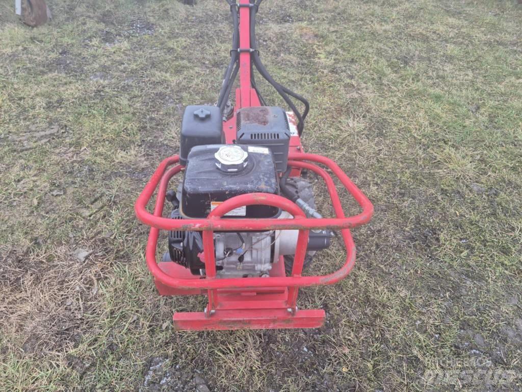 Barreto 1320 Tweewielige tractoren en cultivatoren