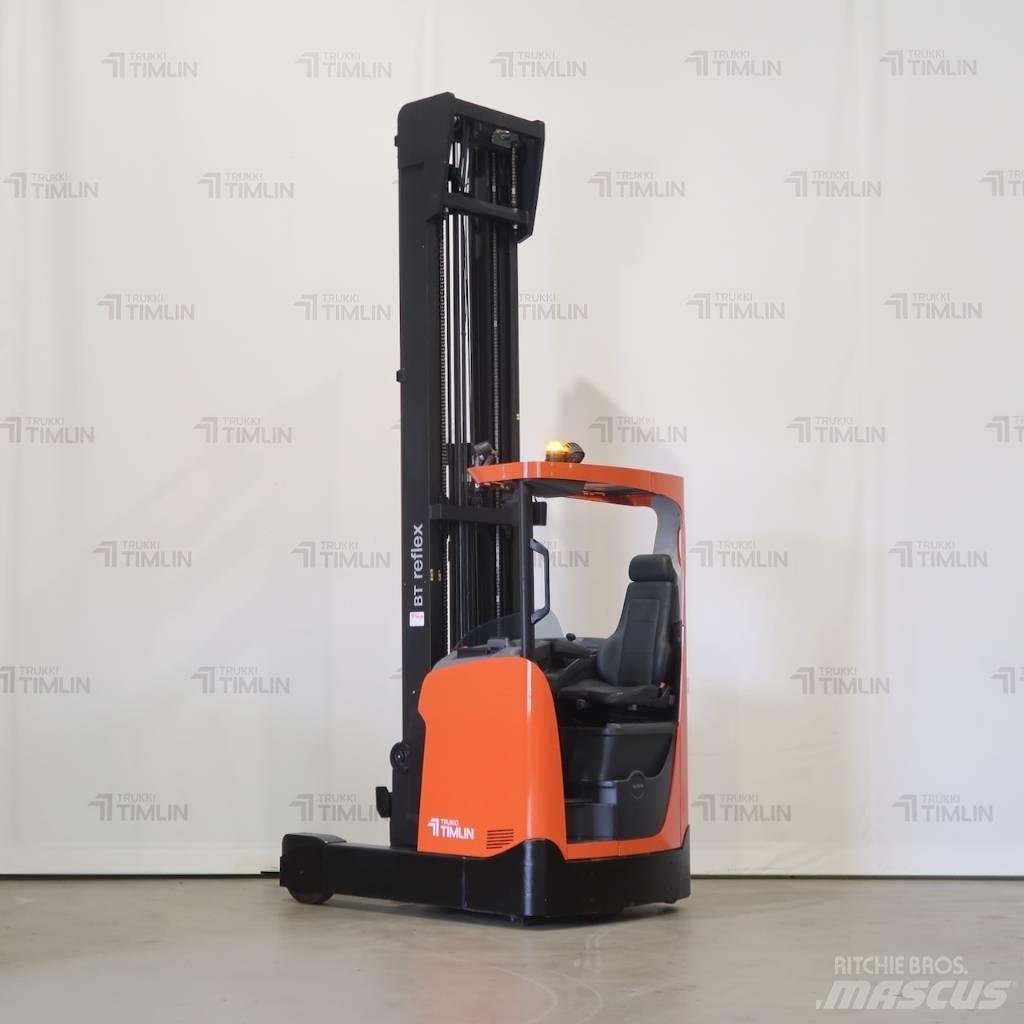 Toyota RRE200HC Reachtruck voor hoog niveau