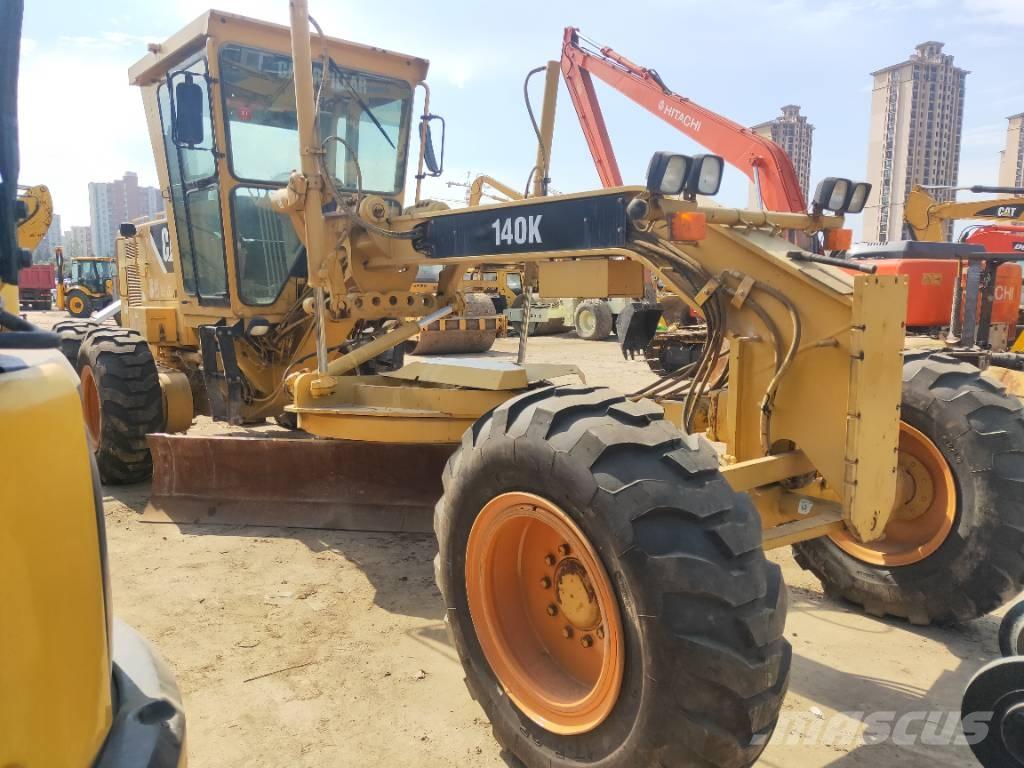 CAT 140K Graders