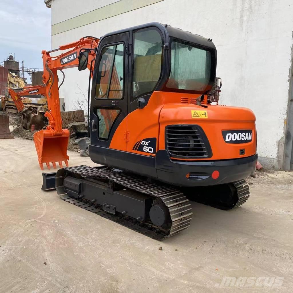 Doosan DX 60-9 C Midigraafmachines 7t - 12t