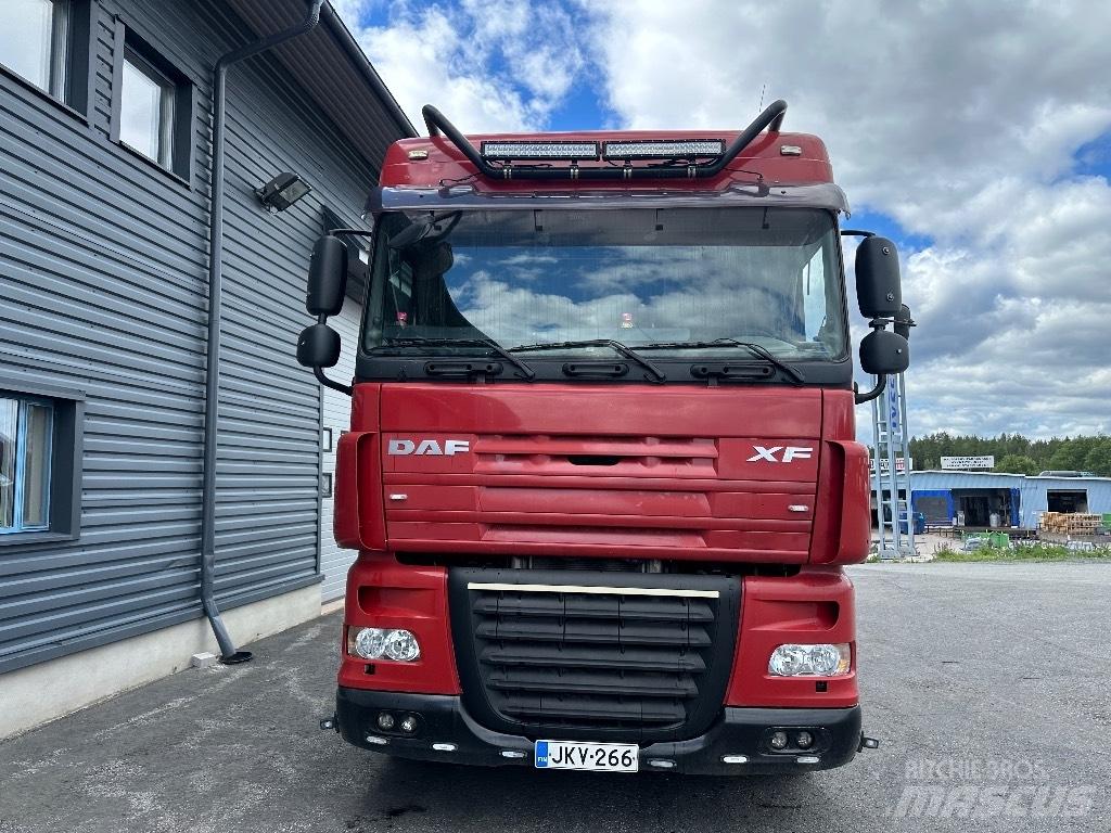 DAF XF105.410 8x2 Vrachtwagen met containersysteem