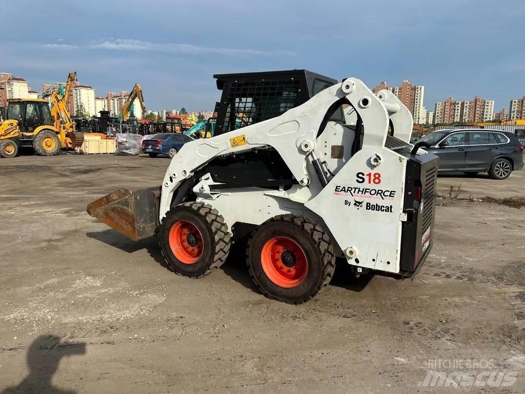 Bobcat S18 Schrankladers