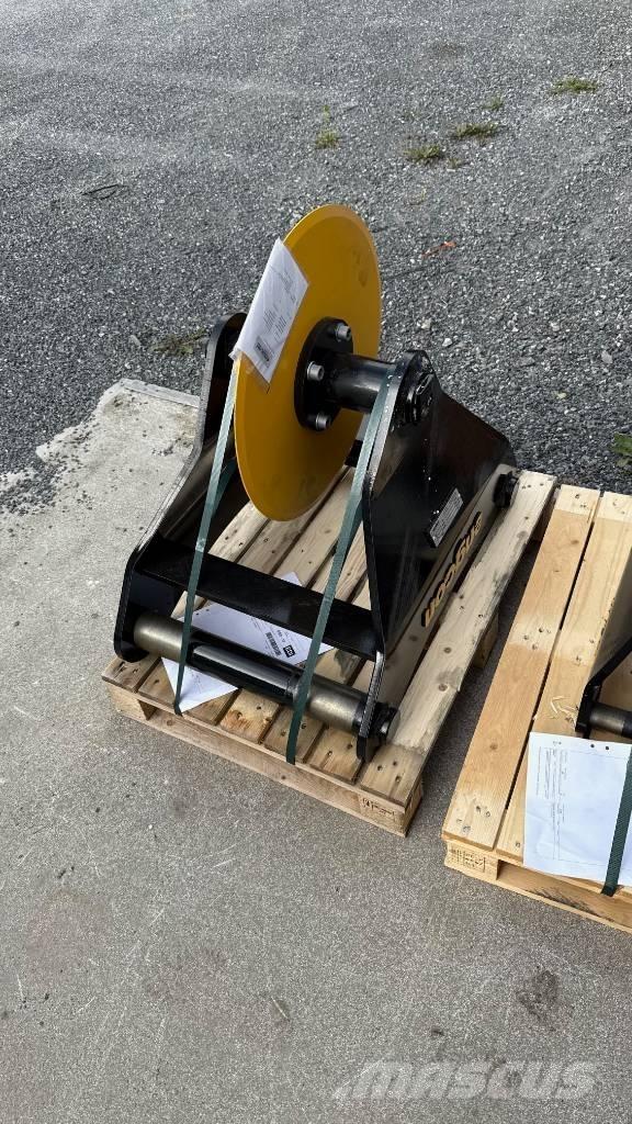 Engcon TC33 S70 Scharen