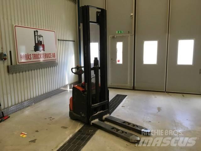 Toyota SWE 120 L Stapelaar meeloop