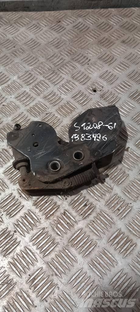Scania 94 D.   1383496 Cabine en interieur