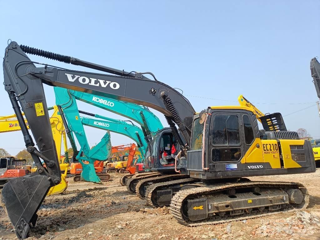 Volvo EC 210 Midigraafmachines 7t - 12t