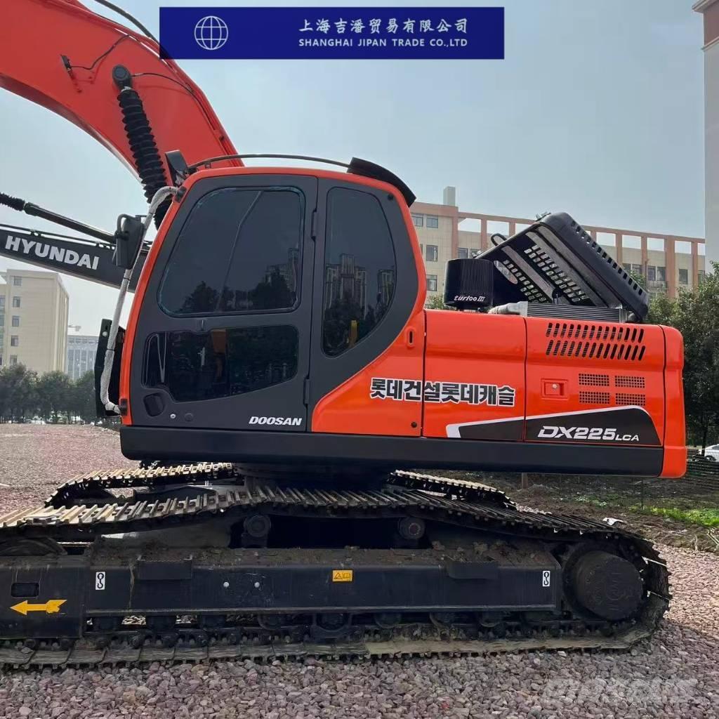 Doosan DX 225 Rupsgraafmachines