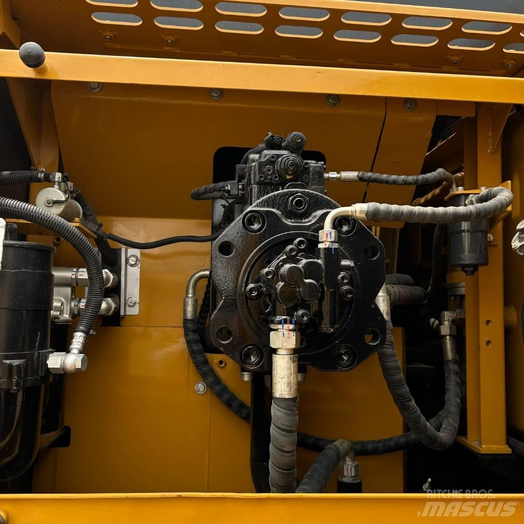  三一 305H Rupsgraafmachines