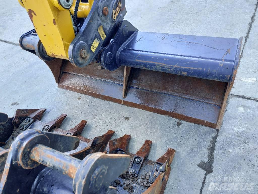 Komatsu PC26MR-5 Minigraafmachines < 7t