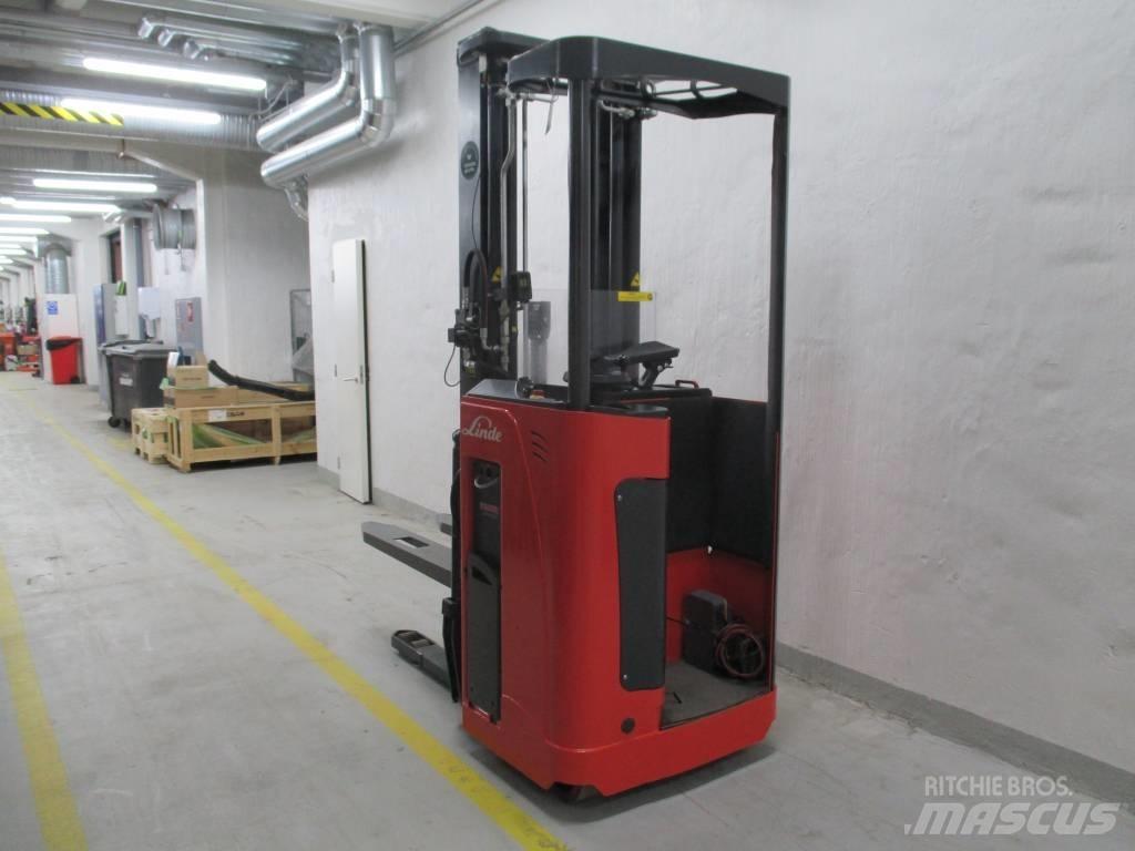 Linde L1600 ttfys Zelfrijdende stapelaars