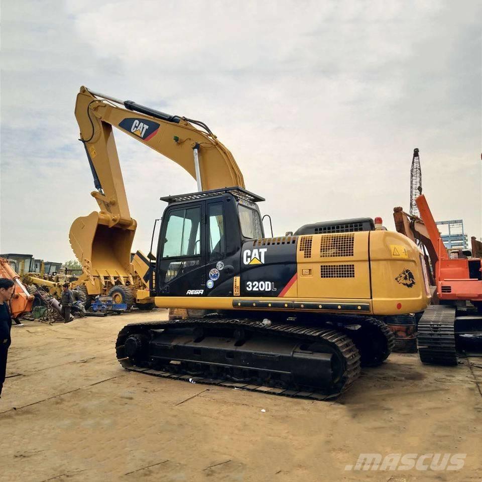 CAT 320 D Rupsgraafmachines