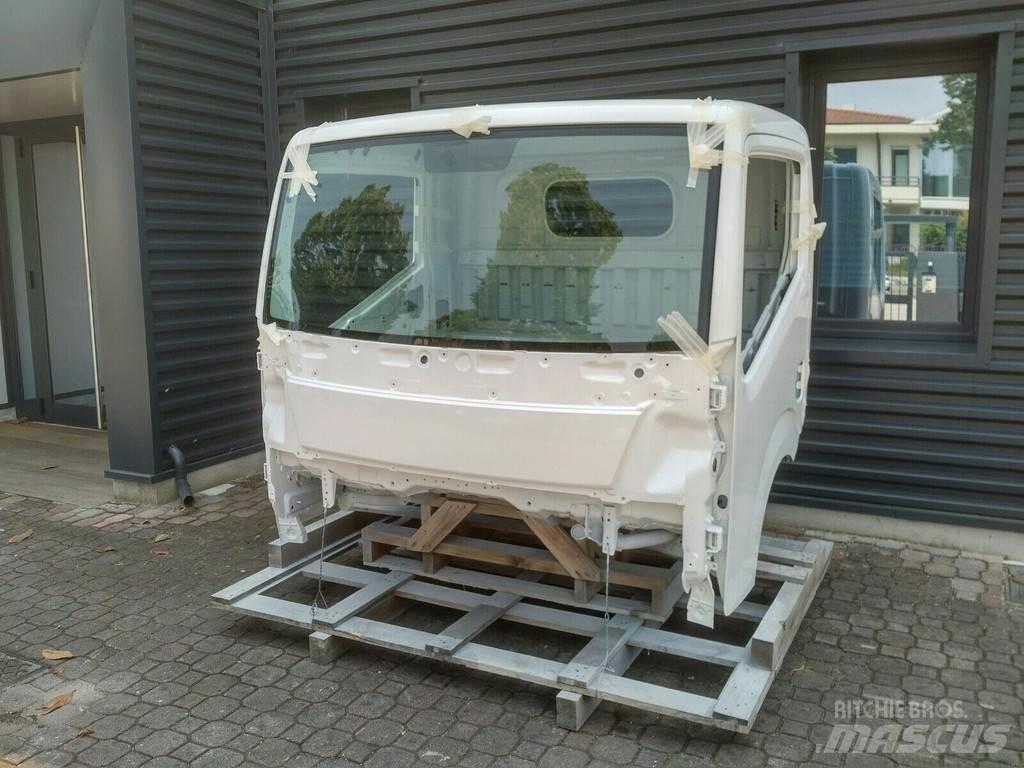 Renault Maxity Cabine en interieur