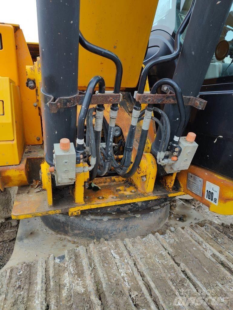 JCB JS 160 LC Rupsgraafmachines