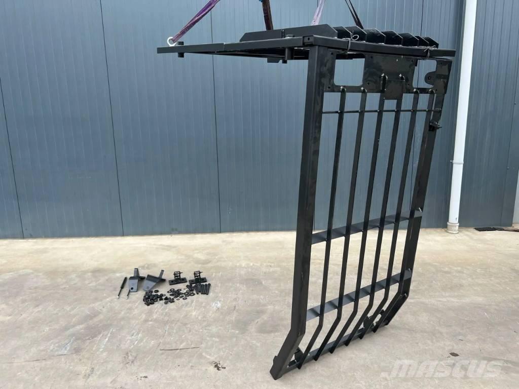 CAT 324D Guard Cabine en interieur