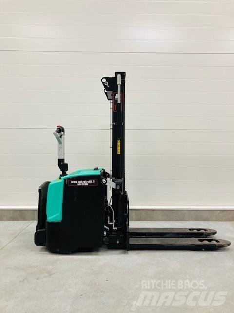 Mitsubishi SBP16N2iR Zelfrijdende stapelaars