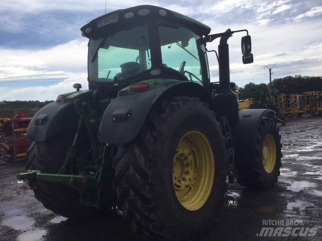 John Deere 6250R Tractoren