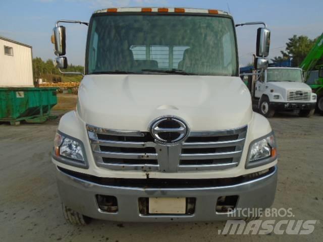 Hino 185 Platte bakwagens