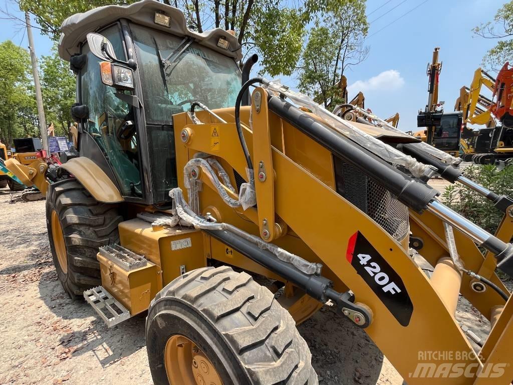 CAT CAT420F Wielladers