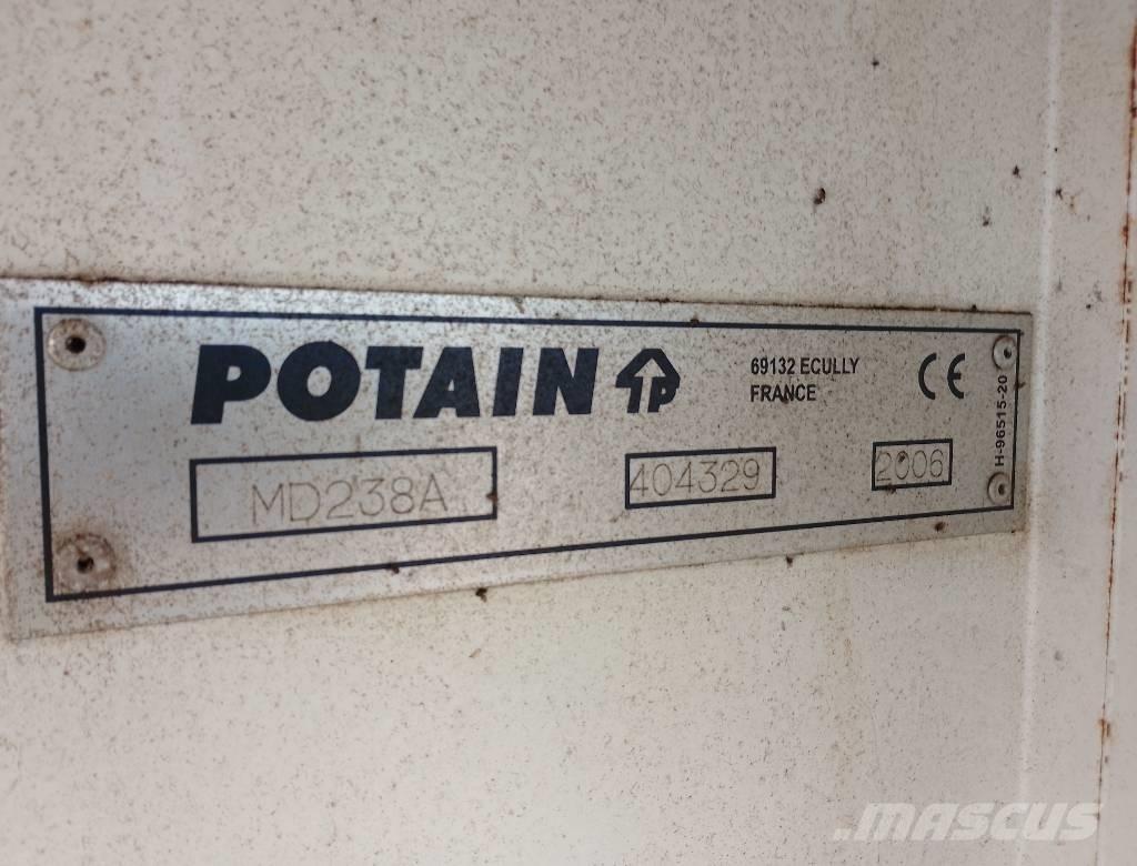 Potain MD238A-J10 Torenkranen