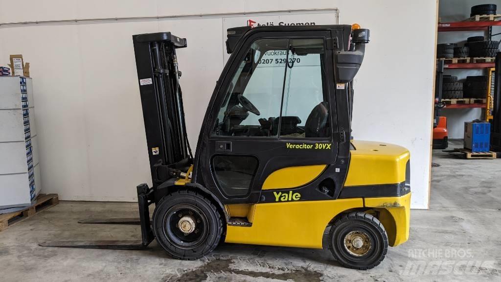 Yale GDP30VX Diesel heftrucks