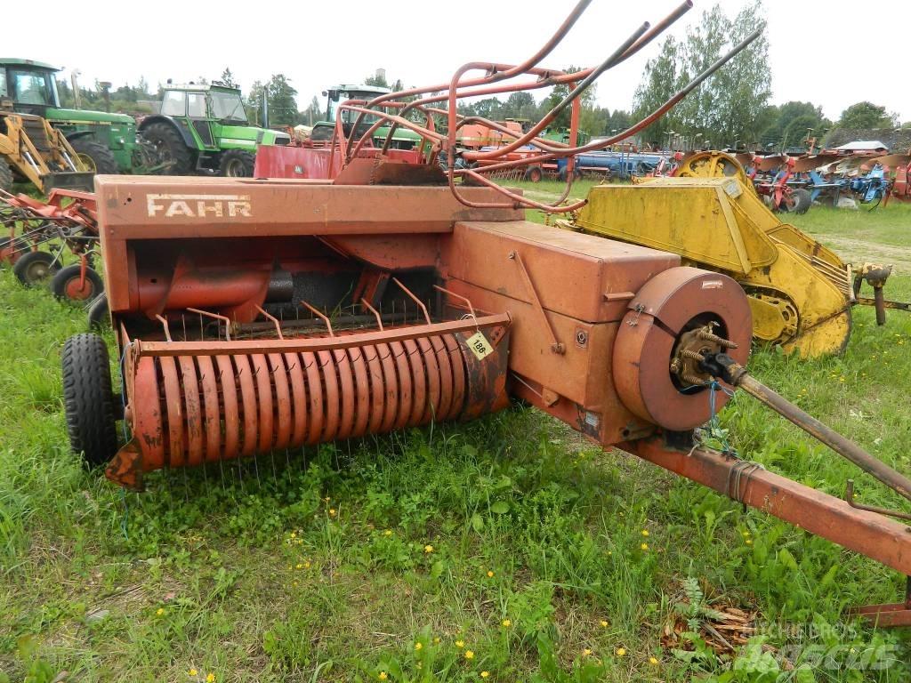Deutz-Fahr HD300 Vierkante balenpers