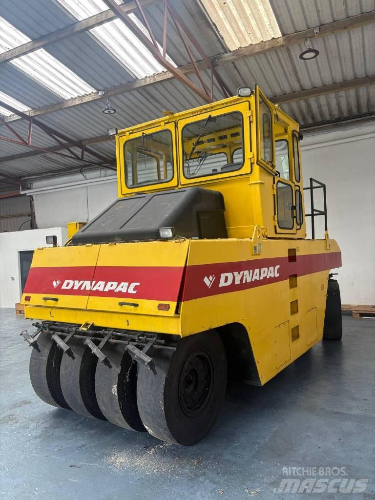 Dynapac CP 271 Bandenwalsen