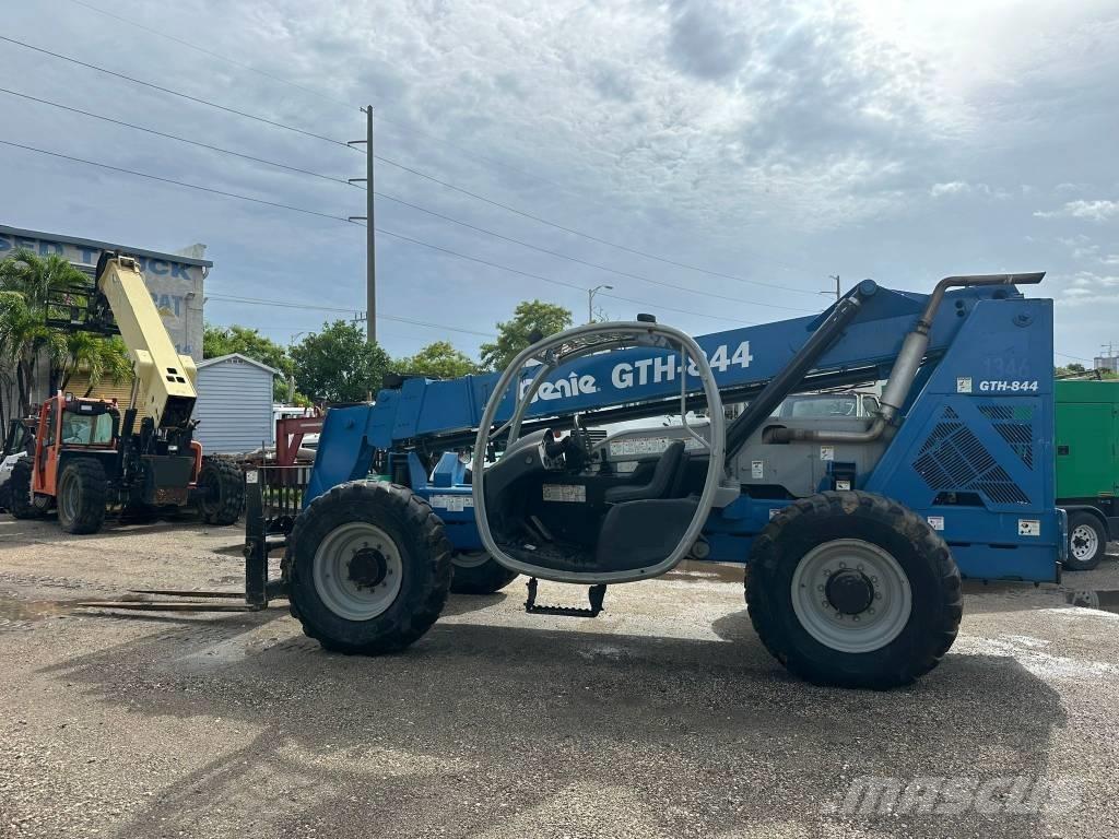 Genie GTH 844 Verreikers