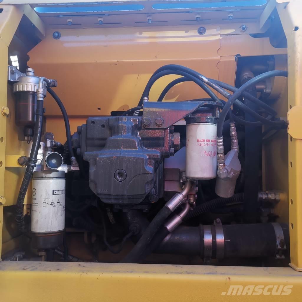Komatsu PC 200-8 Rupsgraafmachines
