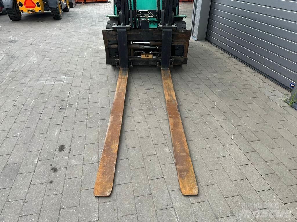 Mitsubishi FD40N Diesel heftrucks