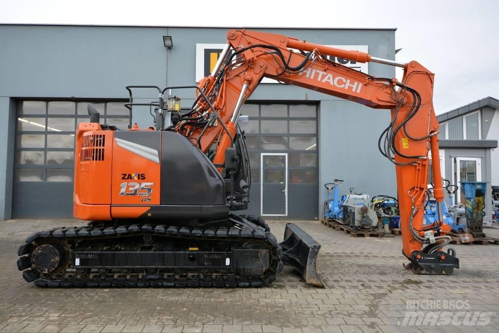 Hitachi ZX 135 US-7 Rupsgraafmachines