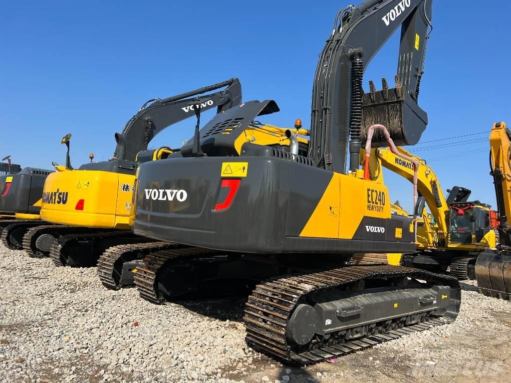 Volvo EC240DL Rupsgraafmachines