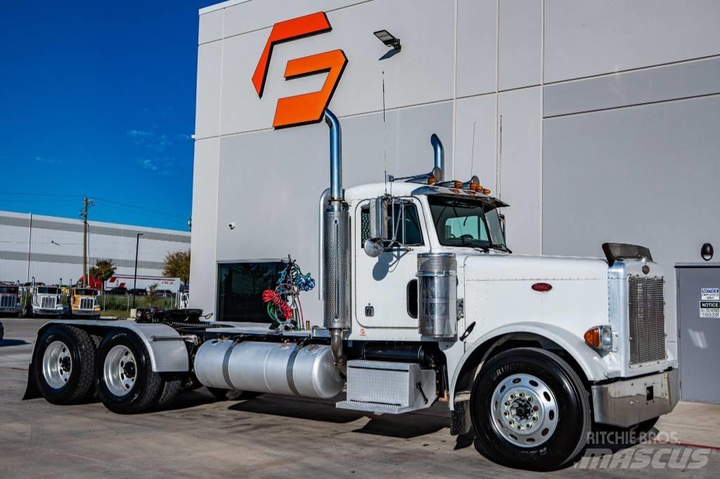 Peterbilt 379 Trekkers