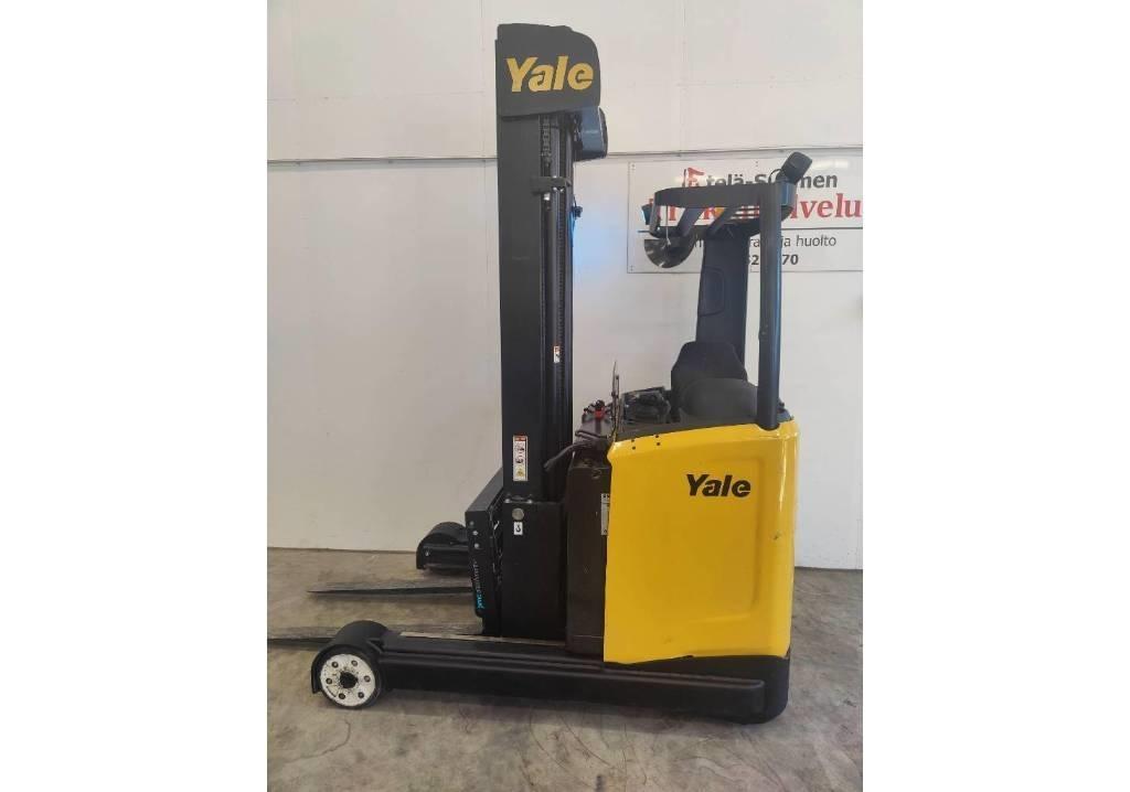 Yale MR25-14 Reachtruck voor hoog niveau