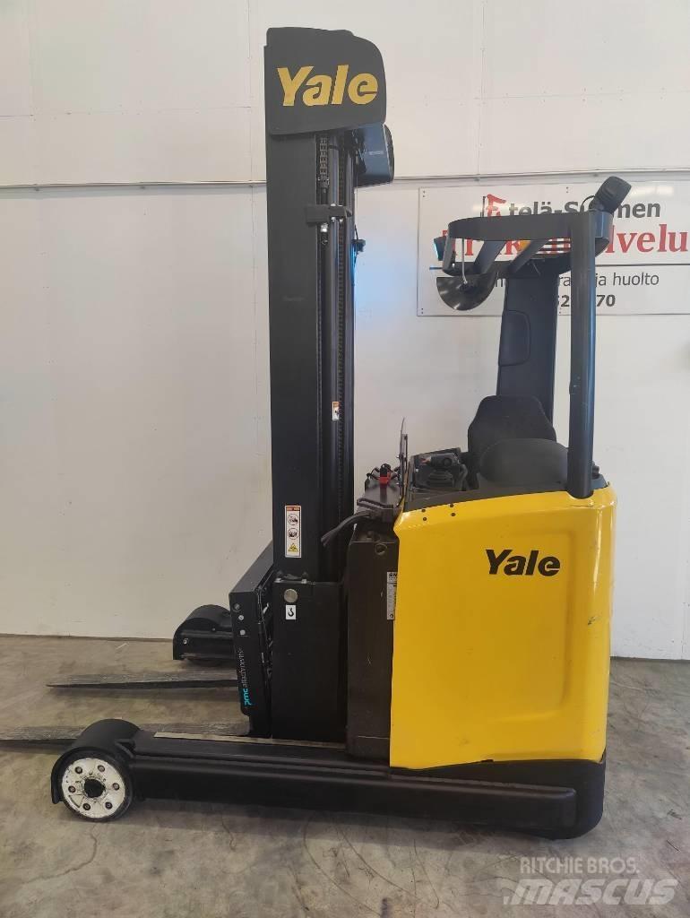 Yale MR25-14 Reachtruck voor hoog niveau