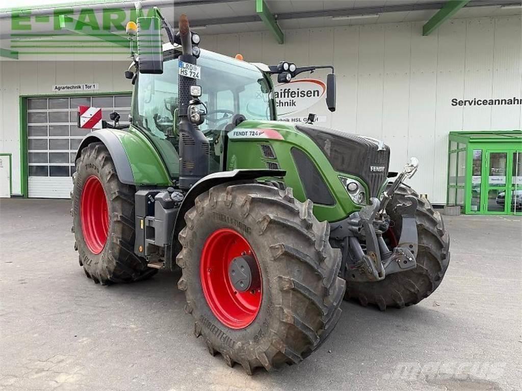 Fendt 724 vario s4 Tractoren