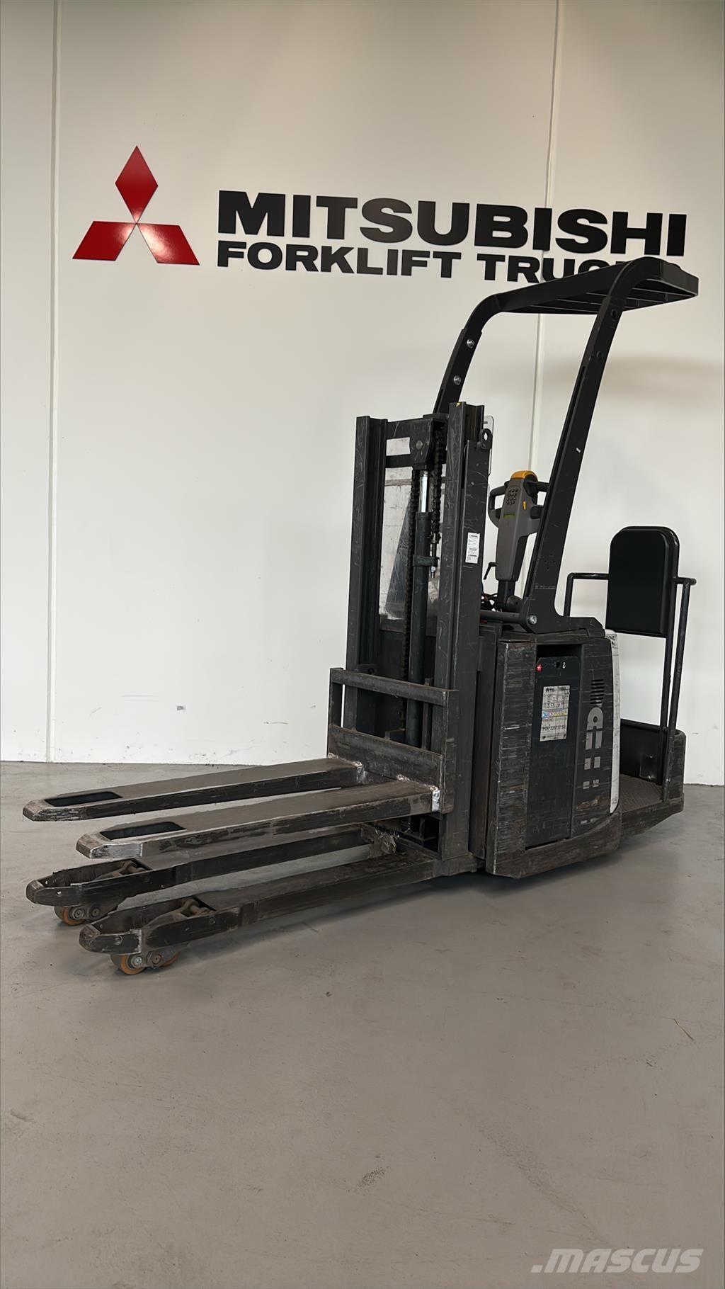 Atlet PDP200 Zelfrijdende stapelaars